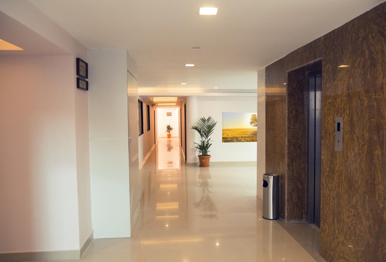 Hotel Rainbow Suites Kannur Exterior photo